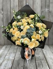 Букет цветов из:  Розы и Лизиантусы #REPLACE_PRED# Красногорской