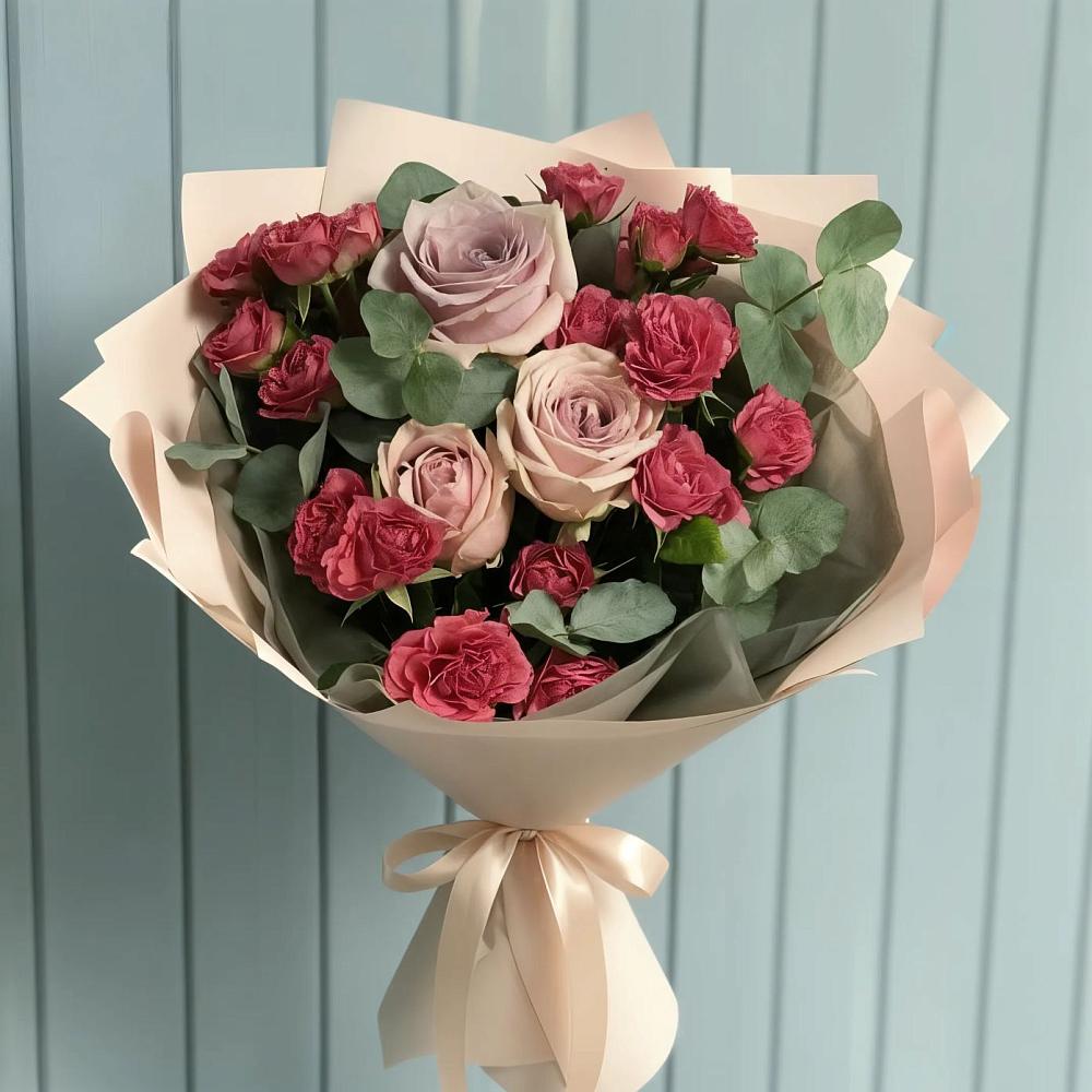 Букет цветов из: Гвоздики и Розы в Красногорской
