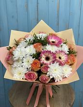 Букет цветов из:  Розы, Герберы и Хризантемы в Красногорской