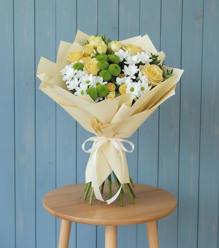 Букет цветов из: Хризантемы и Розы в Красногорской