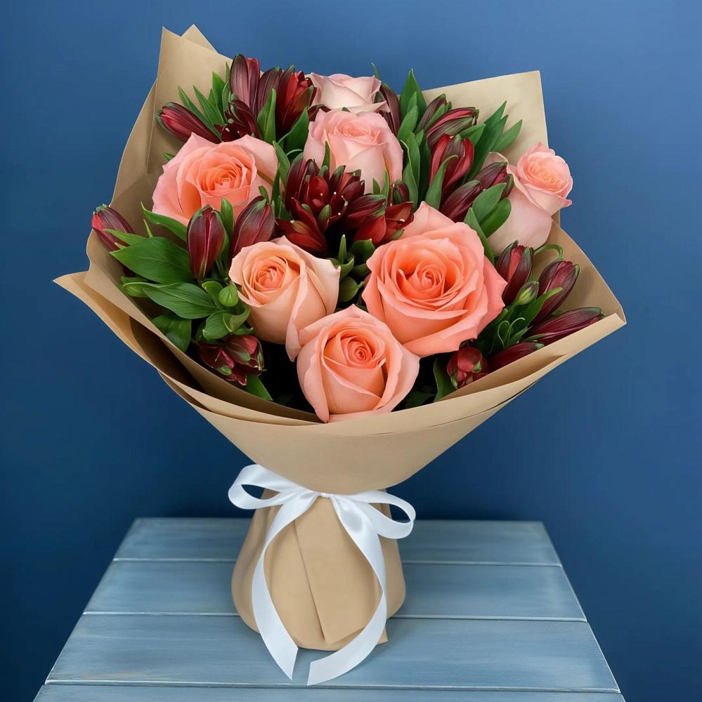 Букет цветов из: Розы и Альстромерии в Красногорской