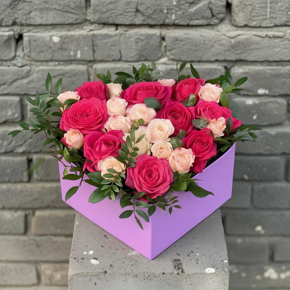 Цветочная композиция из Розы в коробке в Красногорской