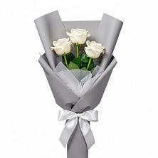Букет 3 белые розы в Красногорской