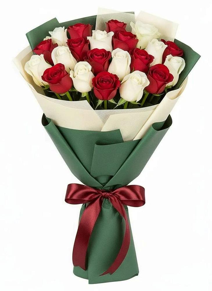 Букет Микс из красных и белых роз в Красногорской