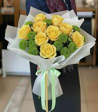 Букет цветов из:  Хризантемы и Розы в Красногорской