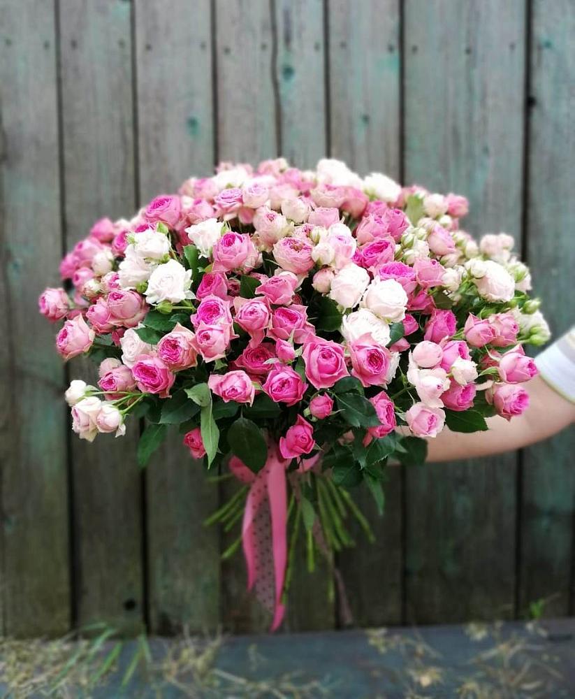 Букет Розовые кустовые розы Натали и Лав Лидия в Красногорской