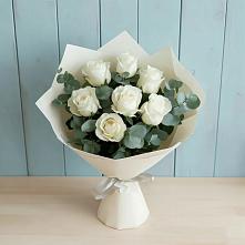 Букет Белые розы в Эвкалипте в Красногорской