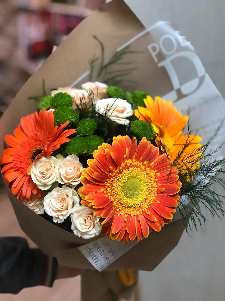 Букет цветов из: Герберы, Хризантемы и Розы в Красногорской