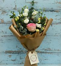 Букет цветов из:  Розы и Лизиантусы #REPLACE_PRED# Красногорской
