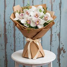 Букет цветов из:  Орхидеи и Розы в Красногорской